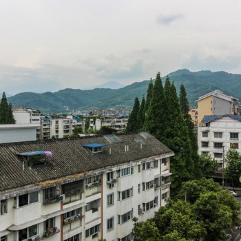 成都都江堰景区清新浪漫套房复式酒店提供图片