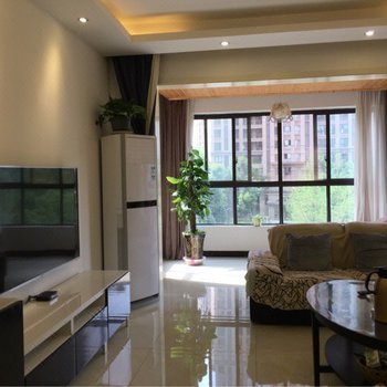 成都王熙朵s特色民宿(春江西路分店)酒店提供图片