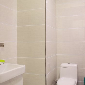 抚顺爱情公寓(和美商城店)