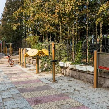 青岛海边的家啤酒城地铁100米宽敞大三居普通公寓酒店提供图片