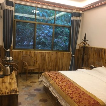 新宁紫霞峒休闲山庄