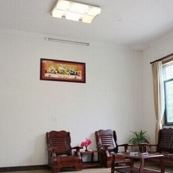 阳朔遇龙河畔小屋