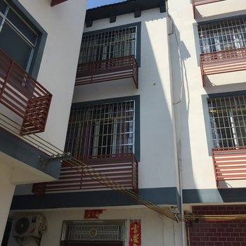 柳州黄振平客栈(环江滨水大道分店)酒店提供图片