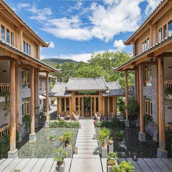 丽江南索达酒店(原阿若康巴·庆云庄园)