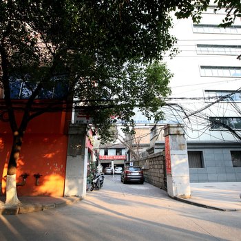 南昌军妹旅馆