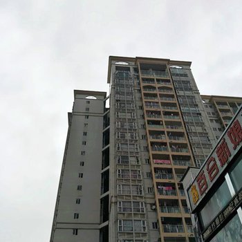 遇见路客城市公寓(深圳机场沙井地铁站店)酒店提供图片