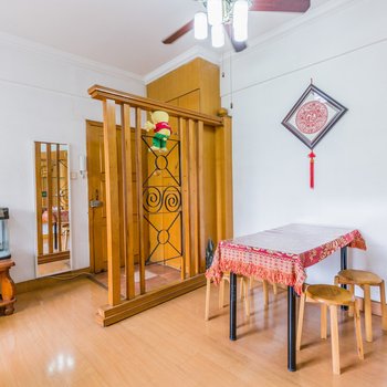 广州chen思杉特色民宿(粤垦路分店)酒店提供图片