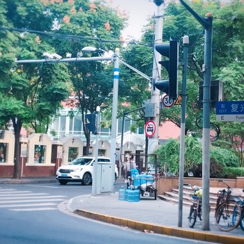 上海韦韦特色民宿