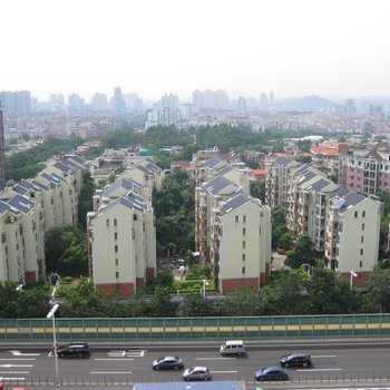 广州小雪花ym复式酒店提供图片