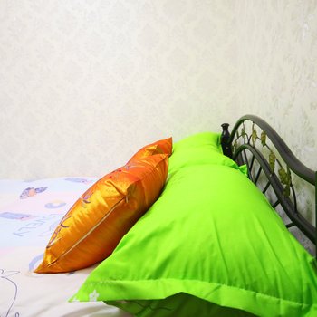 广州呼呼May特色民宿(路路通车行分店)酒店提供图片