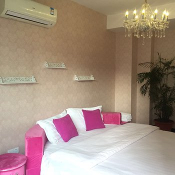 自贡兰格主题酒店公寓酒店提供图片