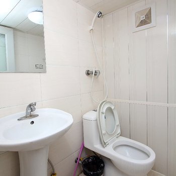 青岛水木58薇连锁宾馆远洋广场店酒店提供图片