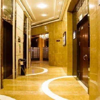 重庆重庆温馨复式花园公寓(九点利时尚街店)酒店提供图片