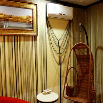 乌海枫林晚主题宾馆酒店提供图片