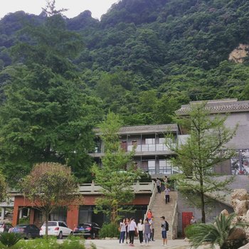 青城山林语山庄