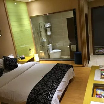 渠县缤纷风尚酒店