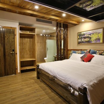 张家界虫二客栈酒店提供图片