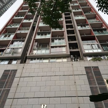 成都万通红墙国际酒店式公寓宽窄巷子店