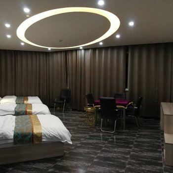 贺兰德胜万福山客栈