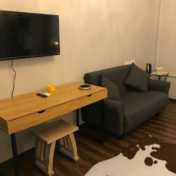 广州SissiLei特色民宿(恤孤院路分店)酒店提供图片