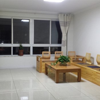 青岛温馨榻榻米公寓(流亭机场店)