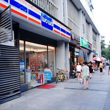 成都市中心地铁口春熙旁普通公寓酒店提供图片