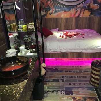 深圳枫叶缘主题酒店酒店提供图片