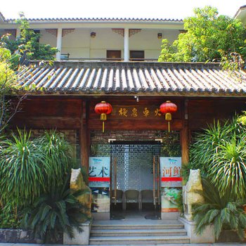 英德浈阳峡火车驿站