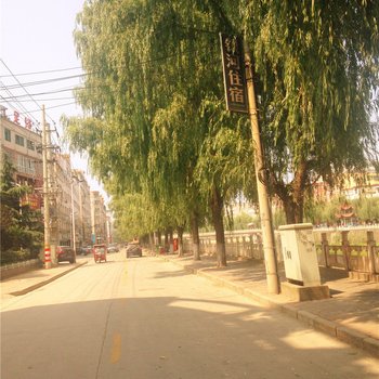 洛南银河住宿
