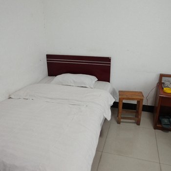 ���Ƹ۷�˧���ݾƵ��ṩͼƬ