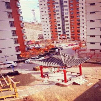 依猫家庭日租公寓(承德欣雅山庄店)