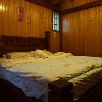 丽江隐居生活精品客栈