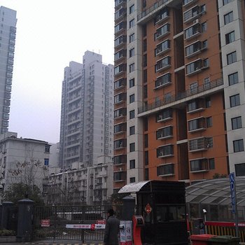 琪韶酒店式公寓连锁(杭州望江店)