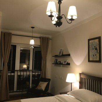 重庆三只小猪欢乐民宿酒店提供图片