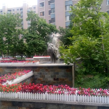 绥中谭红旭公寓