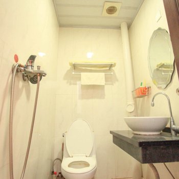 ���Ƹ�ɽˮ�˼ұ��ݾƵ��ṩͼƬ