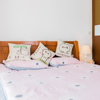 上海潮居社之家普通公寓(迁虹路店)酒店提供图片