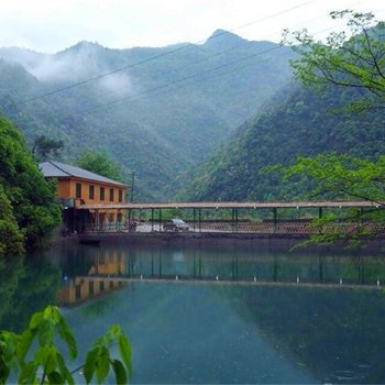 上饶三清龙洞湖山庄酒店提供图片