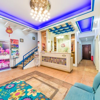 文明英客栈(张家界大庸路店)酒店提供图片