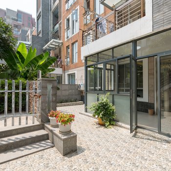 上海滴水湖悠悠庭院民宿(古棕路店)酒店提供图片