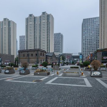 济南Locals路客·济南市中A08舍公寓(济南长春里基督教堂分店)