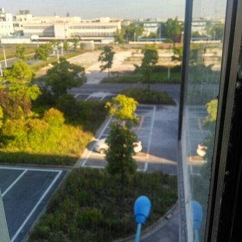 上海赵女士公寓(街坊路与唐安路交叉口分店)酒店提供图片