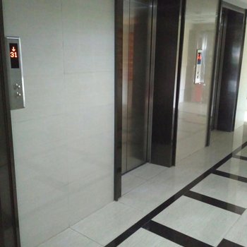 深圳缤纷世纪公寓酒店