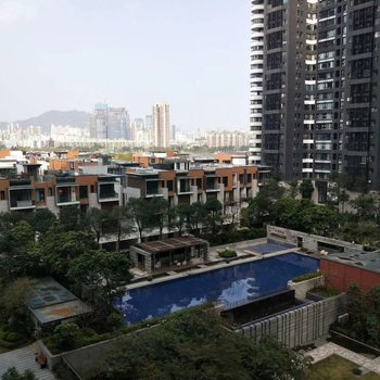 珠海崔颖公寓