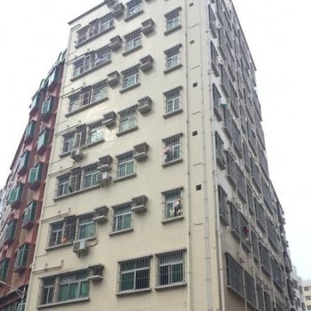 鸟巢公寓(深圳求职店)