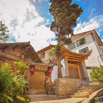 丽江德盛府邸客栈(古城大水车店)