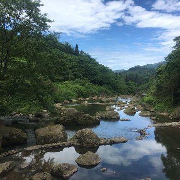 眉山峨眉半山七里坪依水小筑普通公寓酒店提供图片