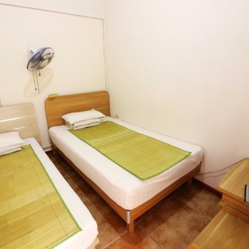 青岛好来屋旅馆汽车北站店酒店提供图片