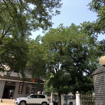 武汉滴水崖山庄