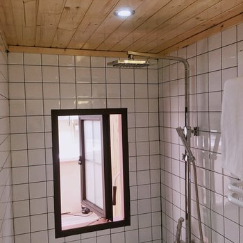 上海人民广场-双复式LOFT老弄堂石库门一居室老洋房(分店)酒店提供图片